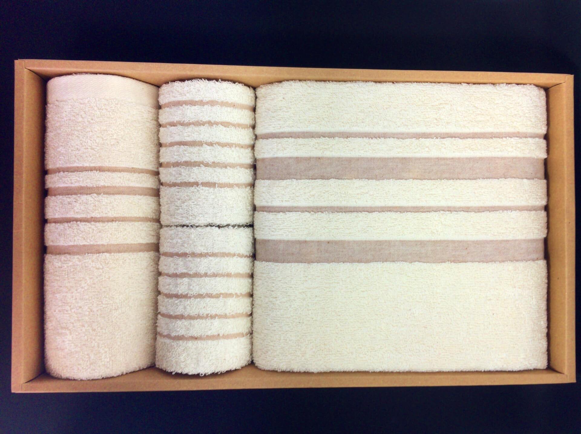 バスタオルとフェイスタオルの実用的な組み合わせ